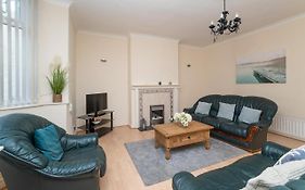 Beautiful Marine Park 2 Bedroom Apartment